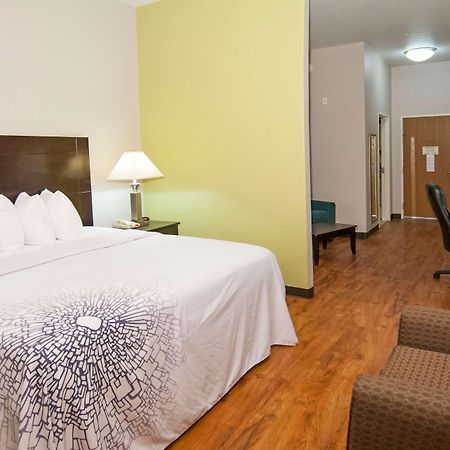 Studio 6 San Antonio - East Екстер'єр фото