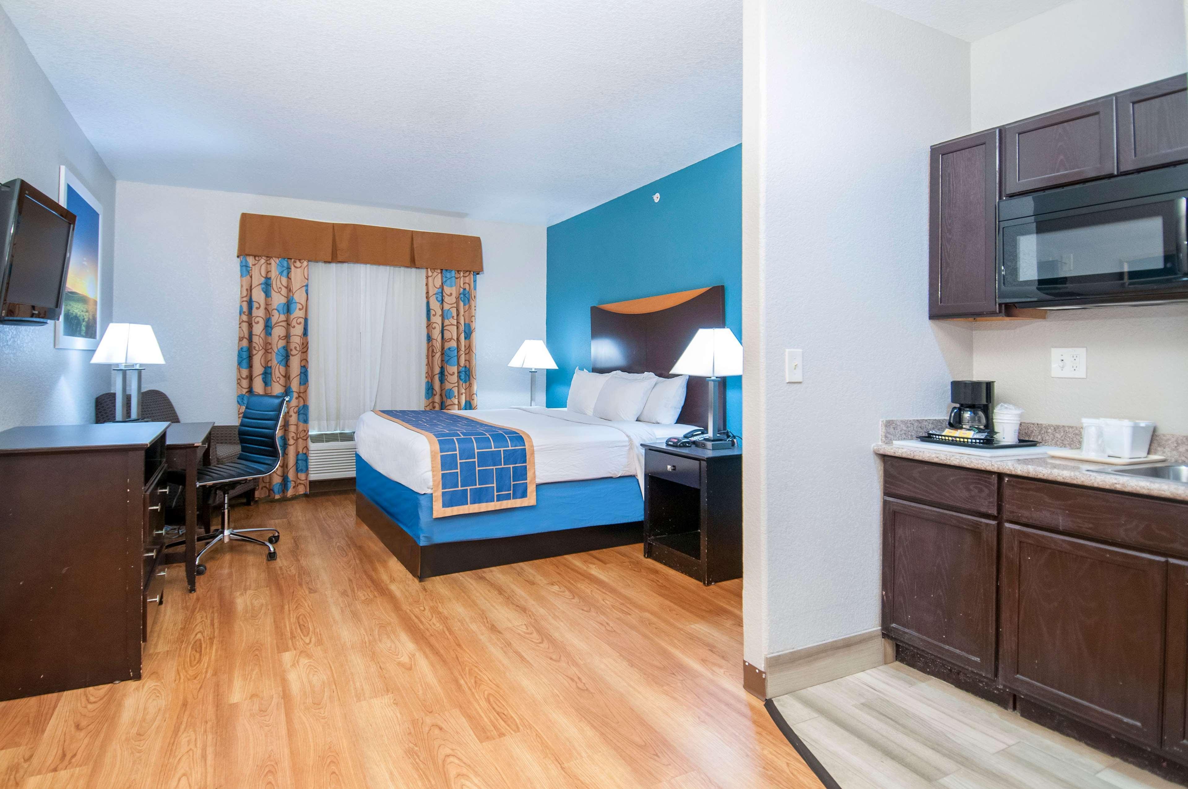 Studio 6 San Antonio - East Екстер'єр фото