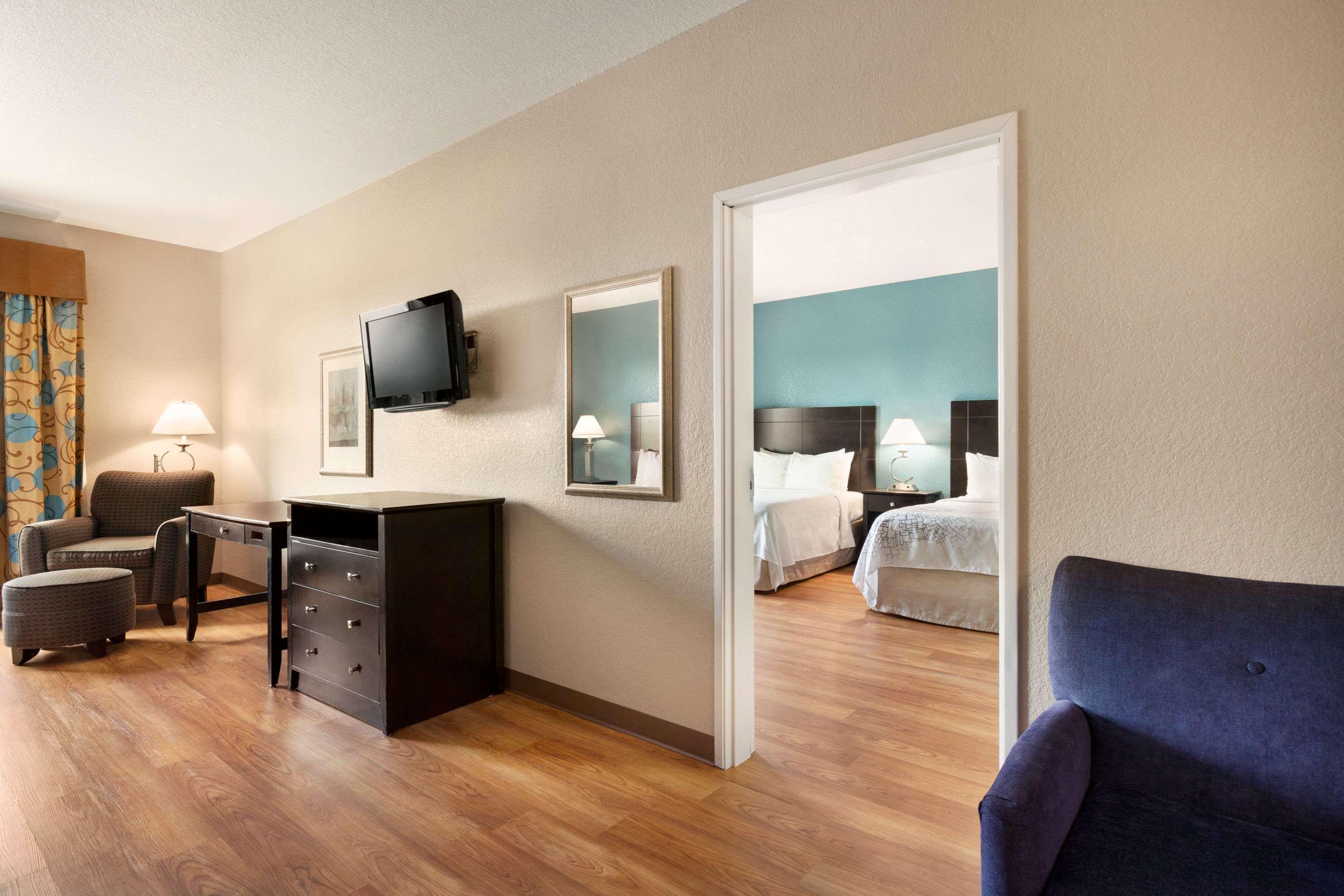 Studio 6 San Antonio - East Екстер'єр фото