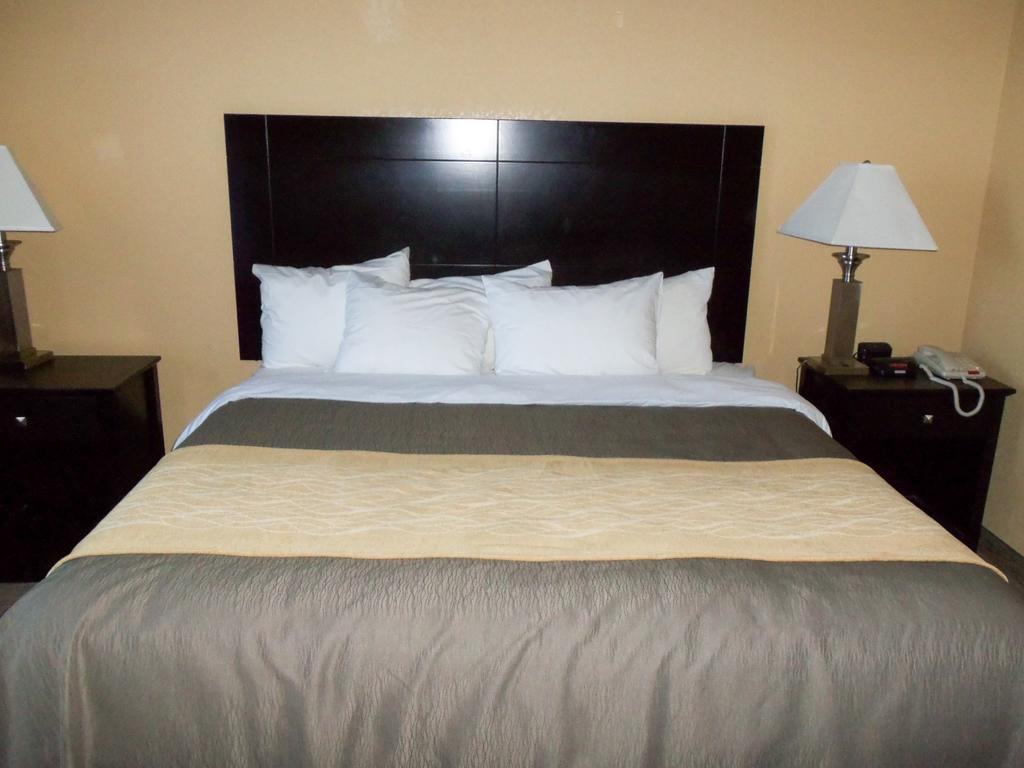Studio 6 San Antonio - East Екстер'єр фото