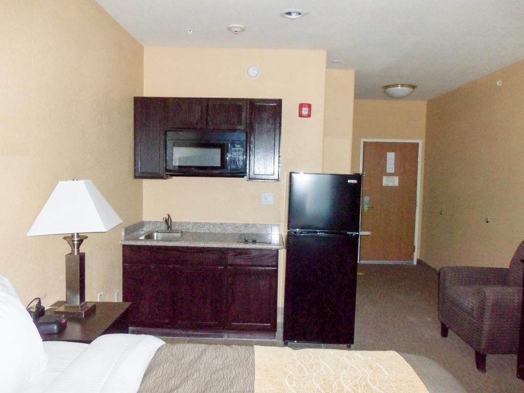Studio 6 San Antonio - East Екстер'єр фото